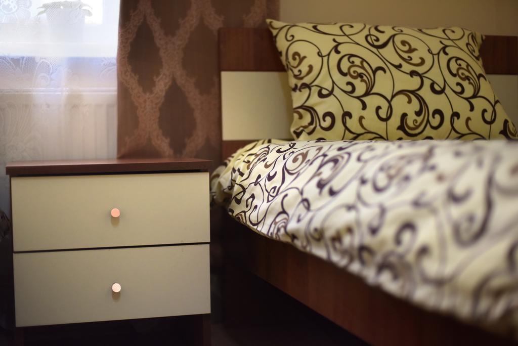Apartment On Voloshyna Lviv Luaran gambar