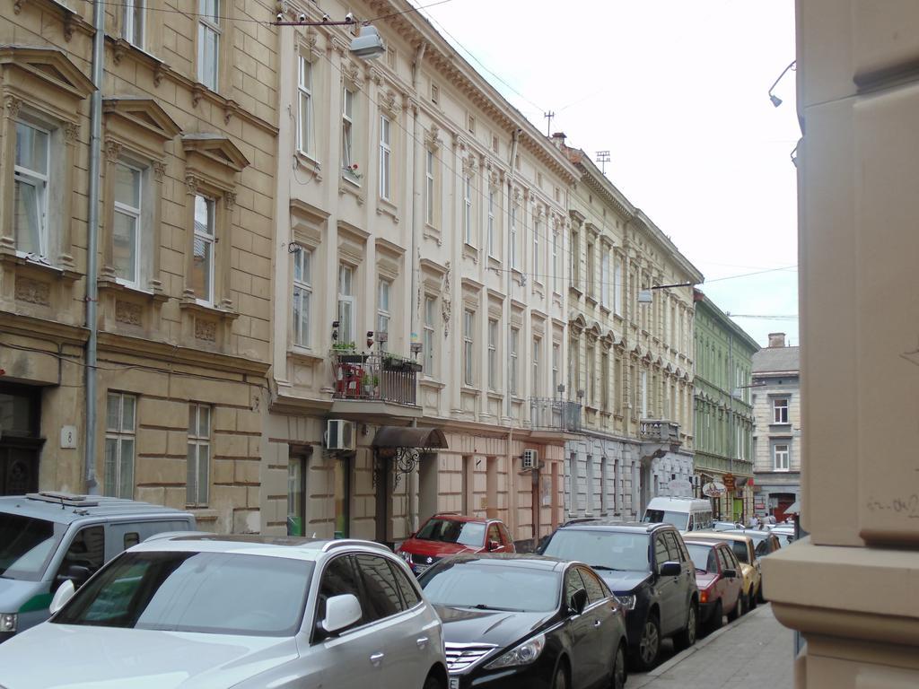 Apartment On Voloshyna Lviv Luaran gambar
